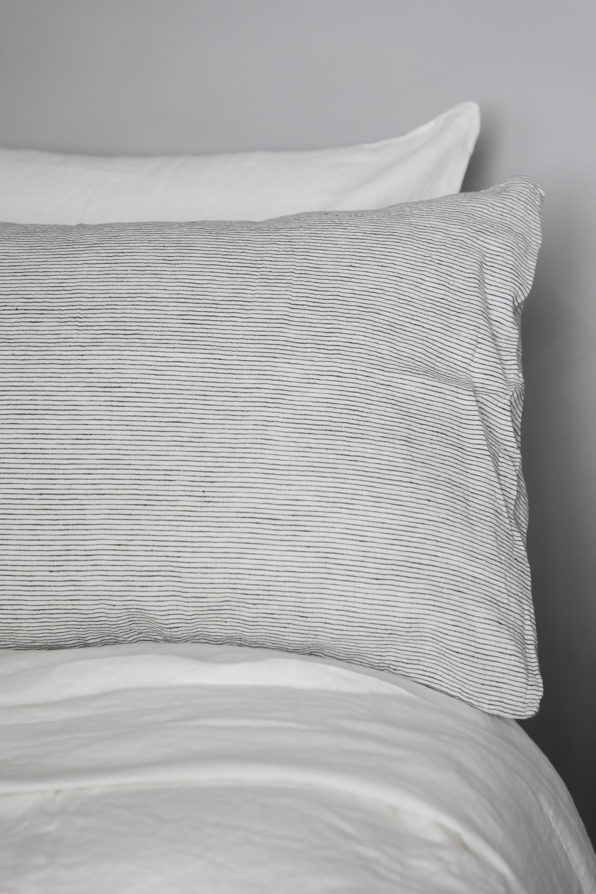 Pinstripes Linen Pillowcase Set