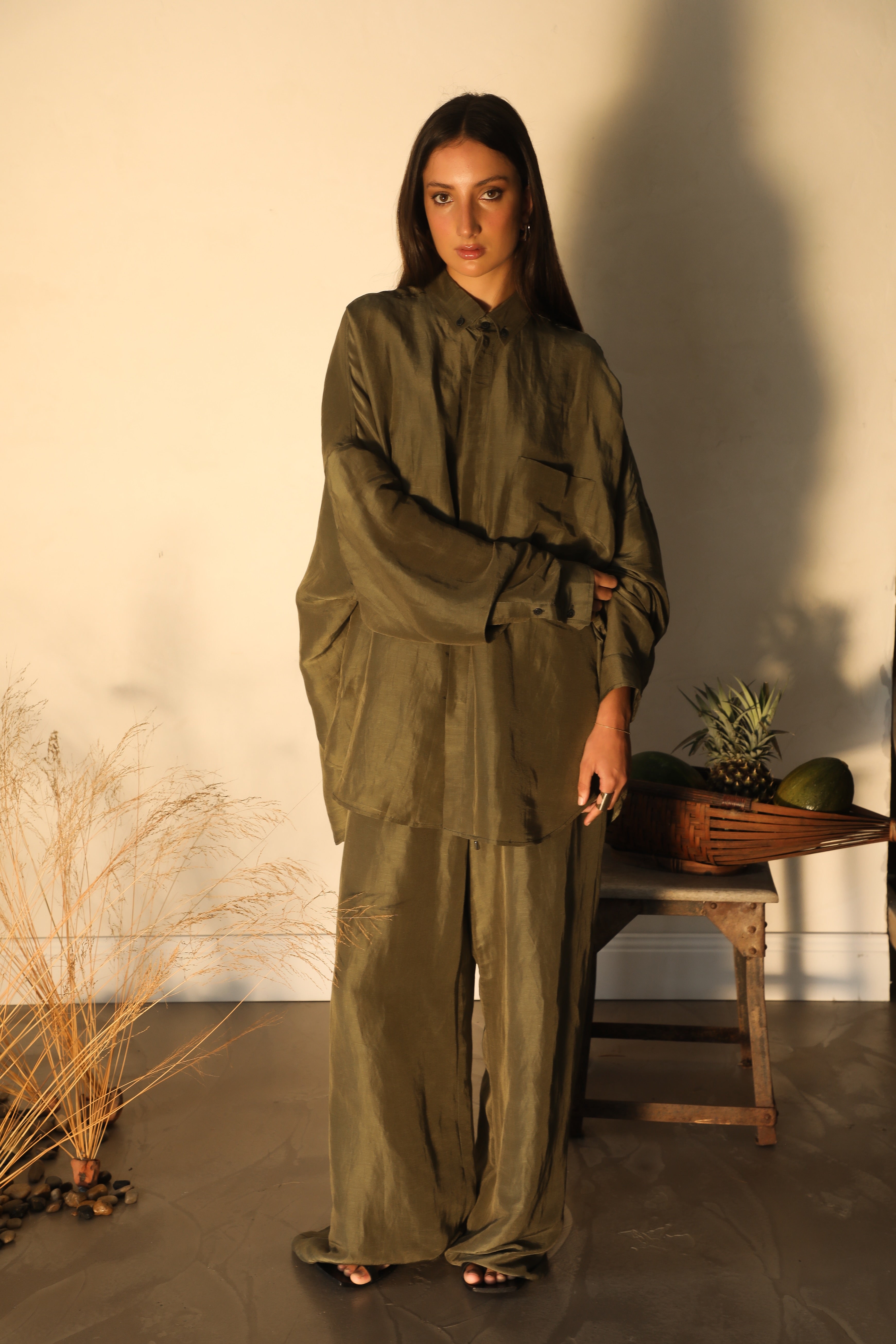 ミュージシャン Pleats Shirts Inspired by Moon / Olive